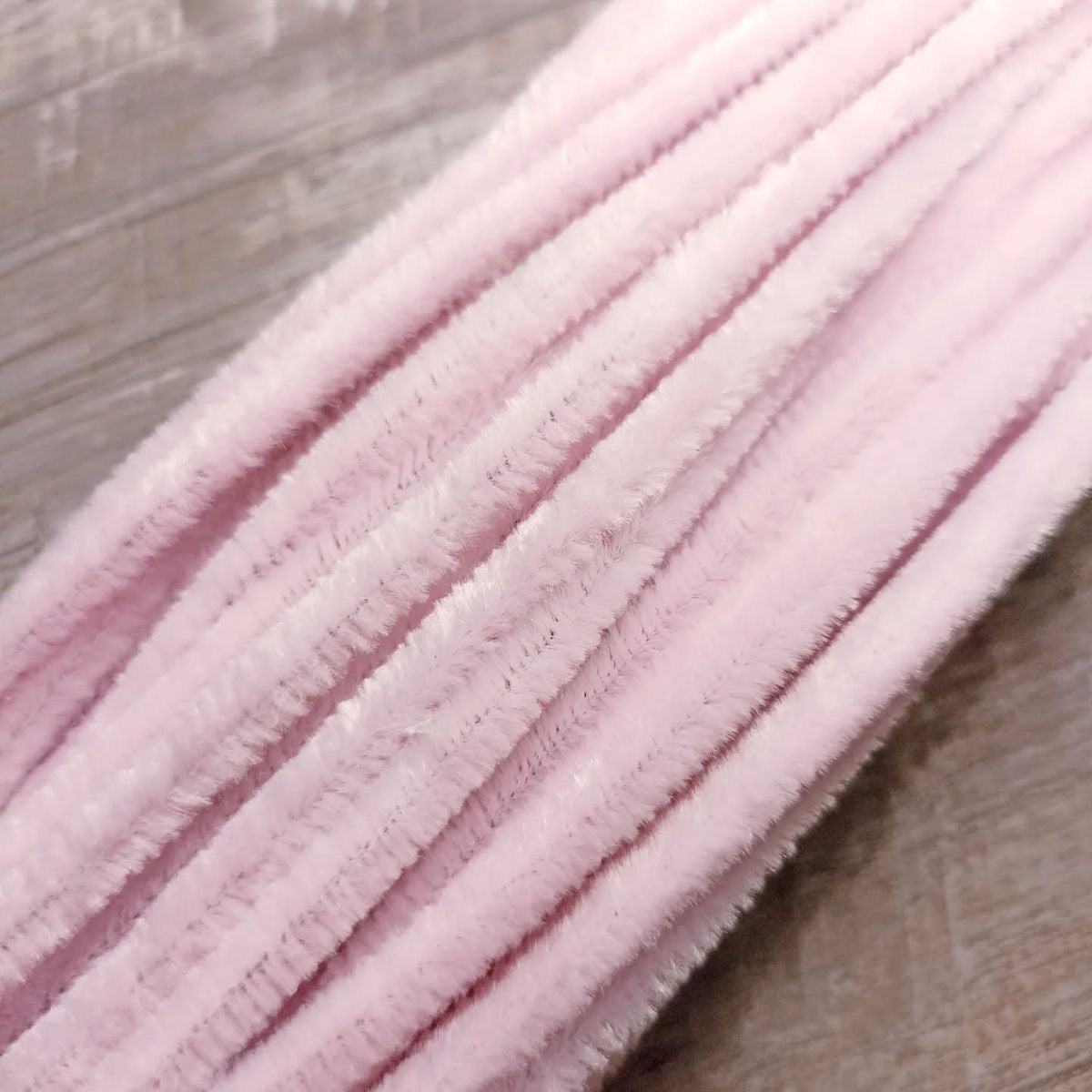 Light Pink Pipe Cleaner