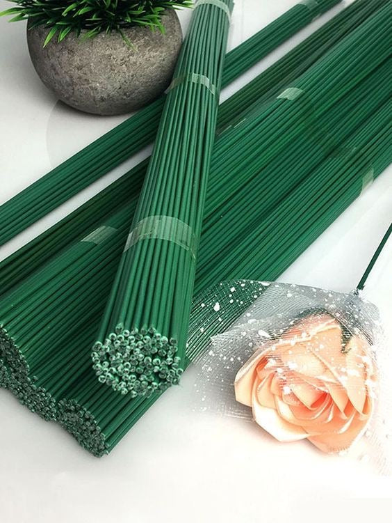 Green Stem (Pack of 25 Stems)