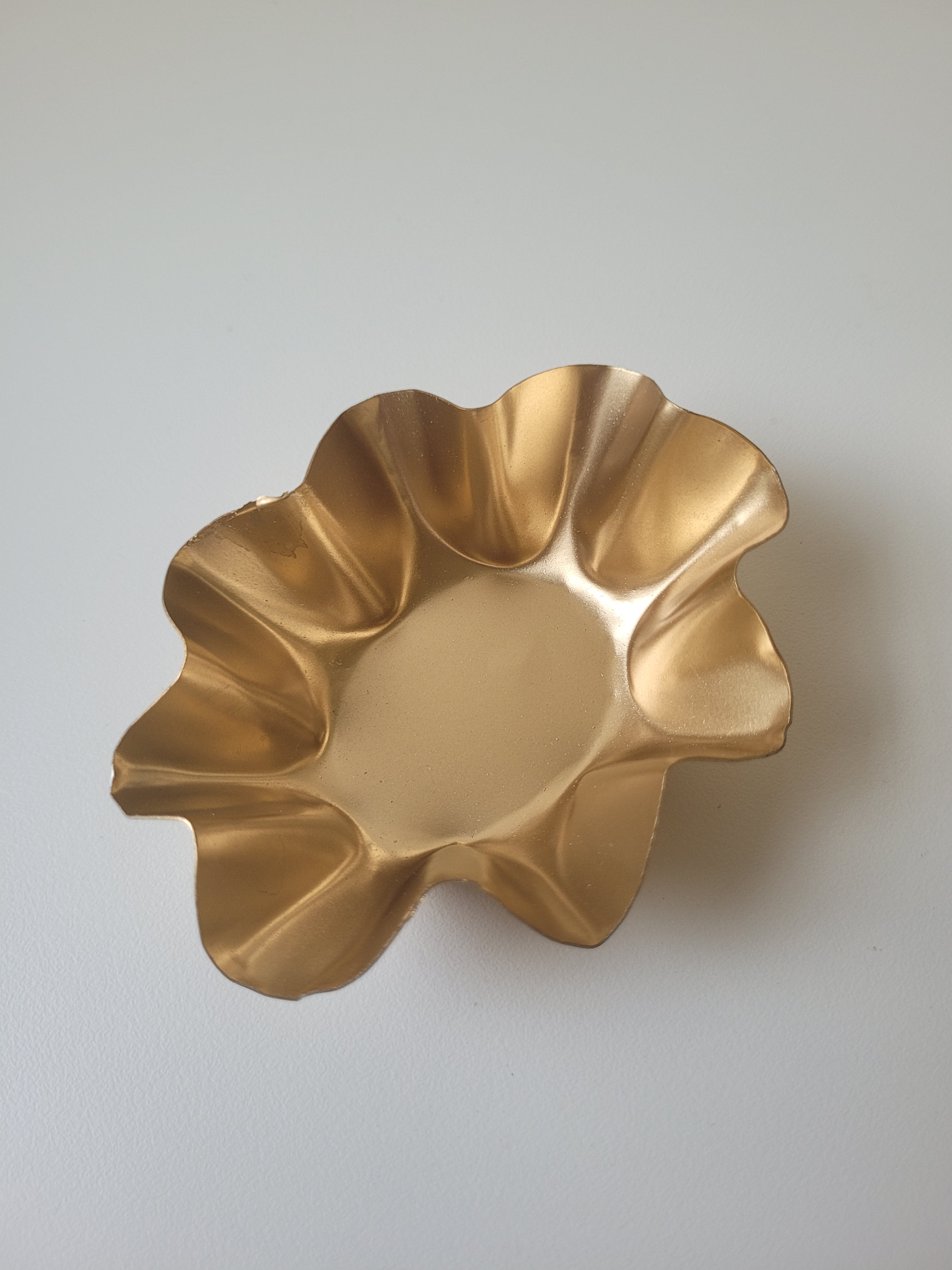 Golden Wavy Metal Urli Candle Containers (3.5")