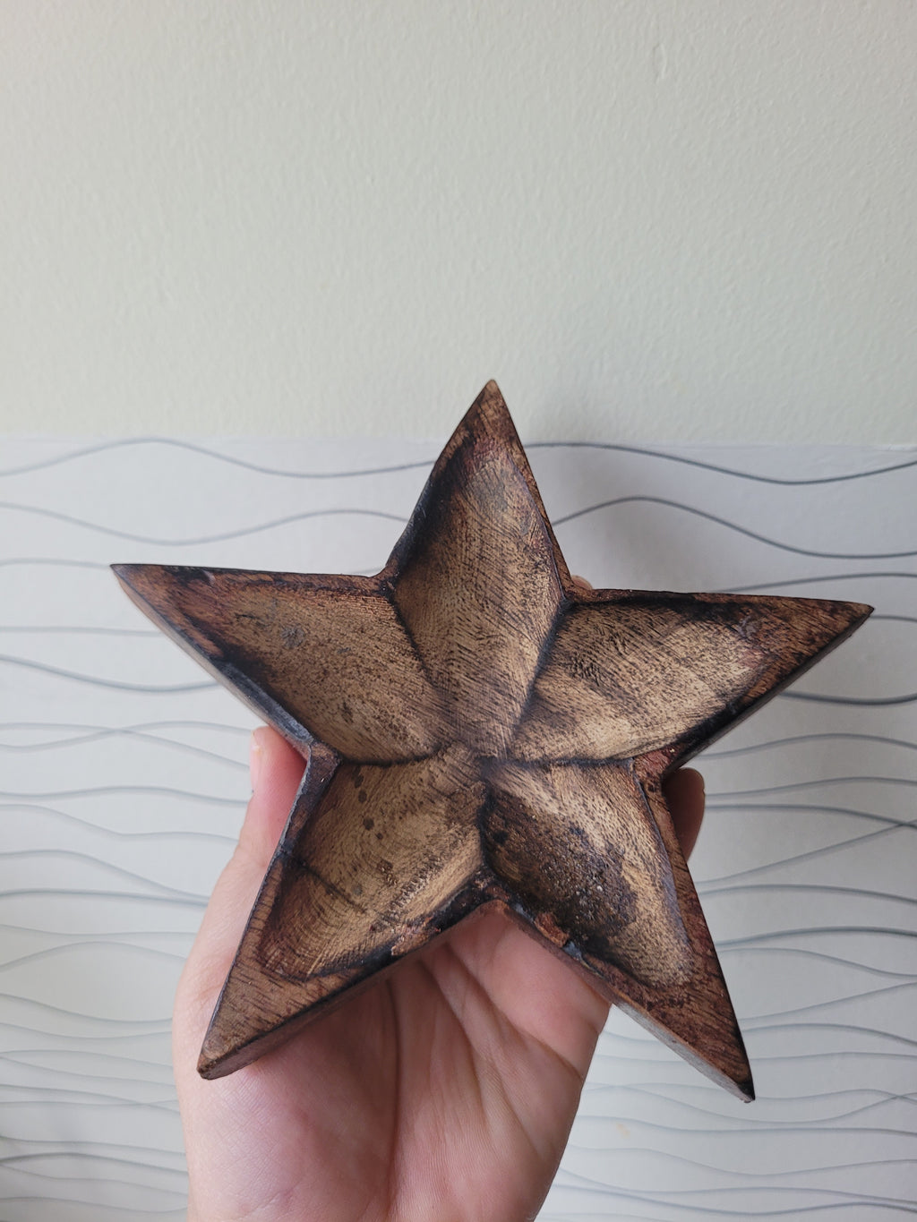 Star-Shaped Wooden Bowl – 5 Inch
