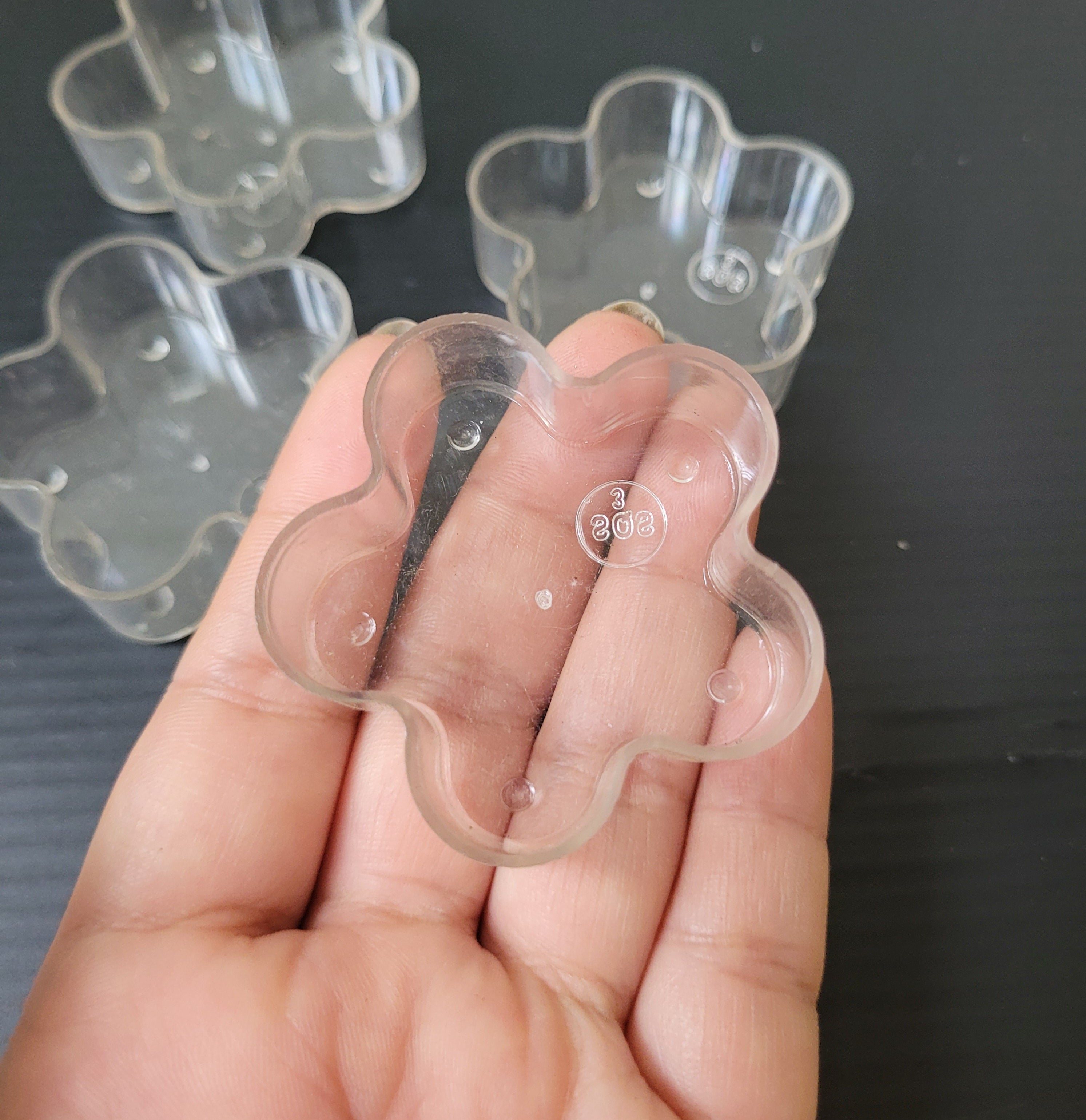 Flower Shaped Tealight (4×1.5 cm)