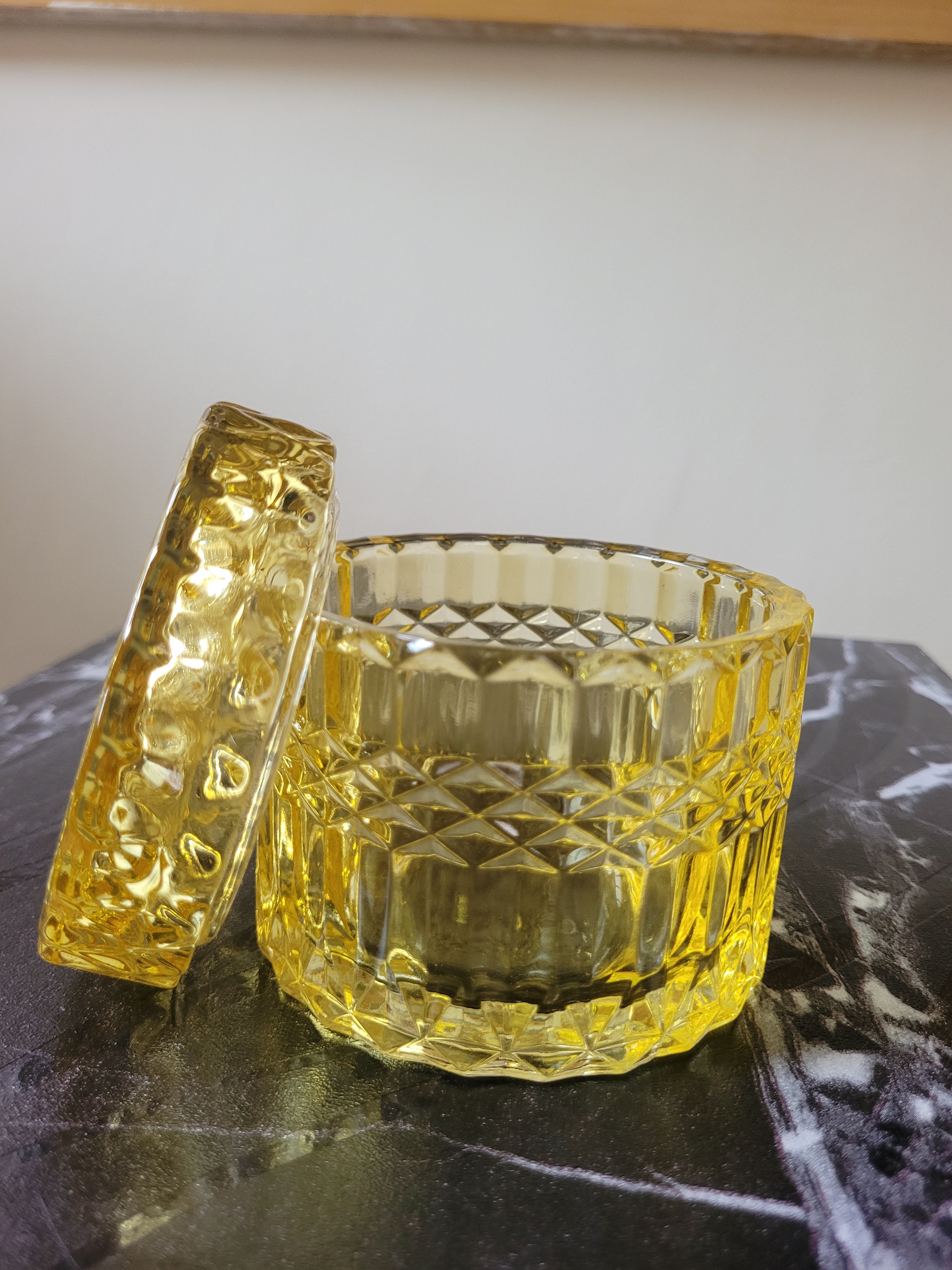 Color Crystal Candle Jar with Lid (3.5 x 3.5 Inch)