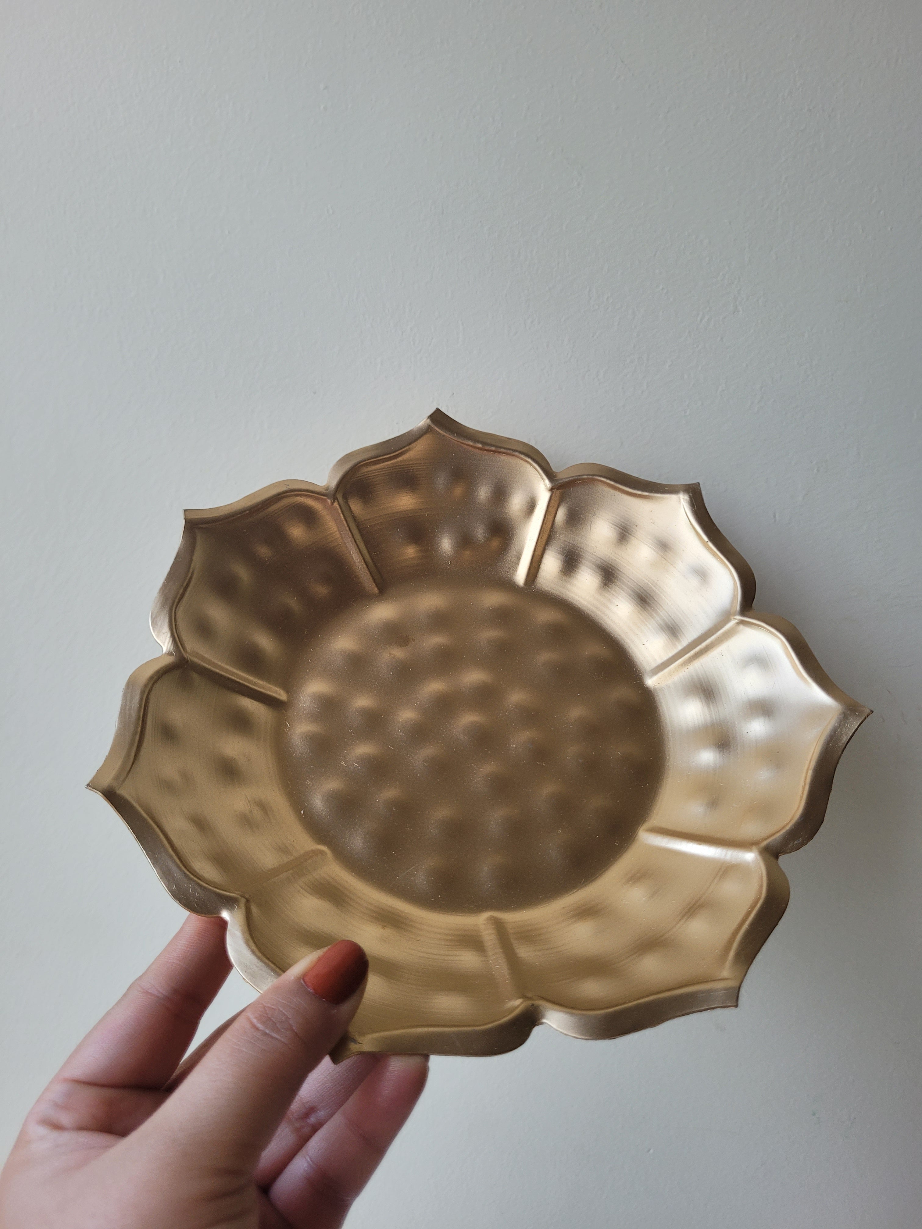 Golden Hammered Lotus Shaped Taj Urli (7.5")